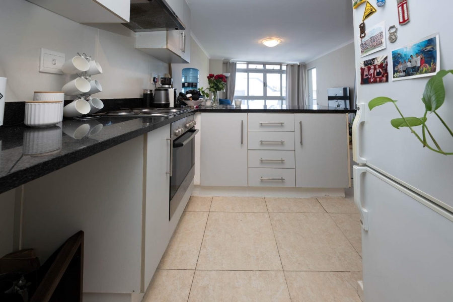 2 Bedroom Property for Sale in Sea Point Western Cape